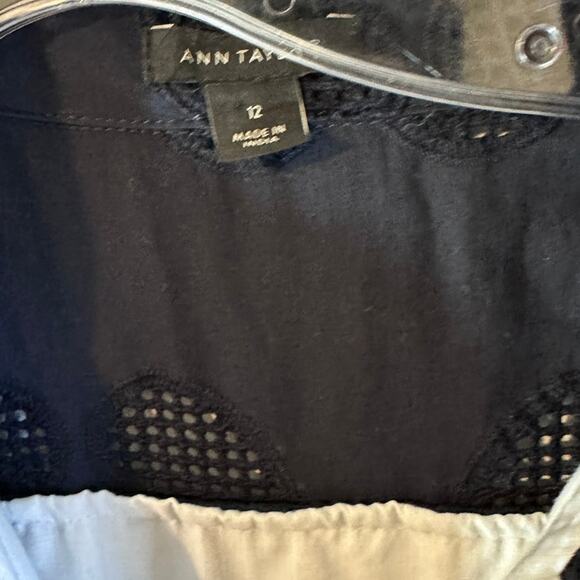ANN TAYLOR sz 12 navy blue s/s fit flare tennis racquet eyelet dress pockets - Picture 3 of 8